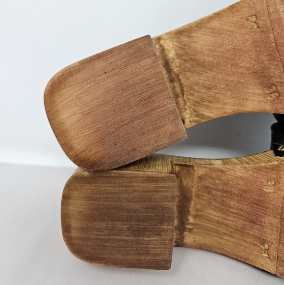 Steve Madden Womens Belong Slip On Thick Black Faux Leather Sandels Sz 39=8.5 - Picture 6 of 12